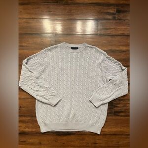 Brandy Melville Gray Cable Knit Sweater